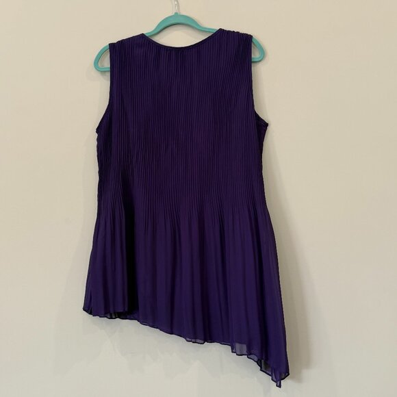 Cleo Pleated Asymmetrical Sleeveless Round Neck Top Purple Large - Picture 3 of 6